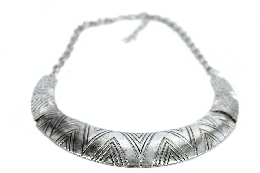 Collier ras du cou rigide argent