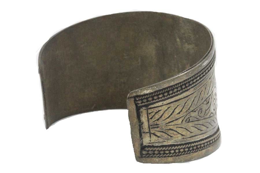 Miaija Lot de 2 bracelets manchette ouverts en forme de feuille d'arbre Miaija Lot de 2 bracelets manchette ouverts en forme de feuille d'arbre