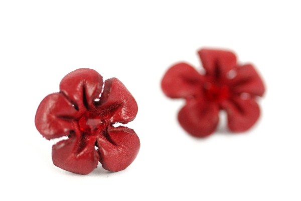Boucles d'oreilles cuir cerise Boucles d'oreilles cuir cerise