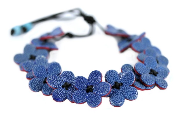 Ras du cou en galuchat Lapis Collier Ras du cou en galuchat lapsi