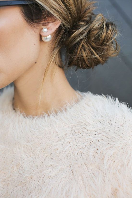 boucles oreilles avec un chignon