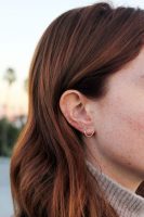 Comment porter plusieurs boucles d’oreilles ?