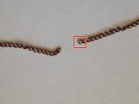 Comment réparer chaîne de collier cassée ?