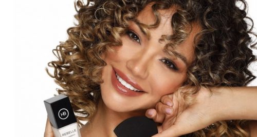 Hailey Beauty : Le fond de teint révolutionnaire qui s’adapte à toutes les carnations